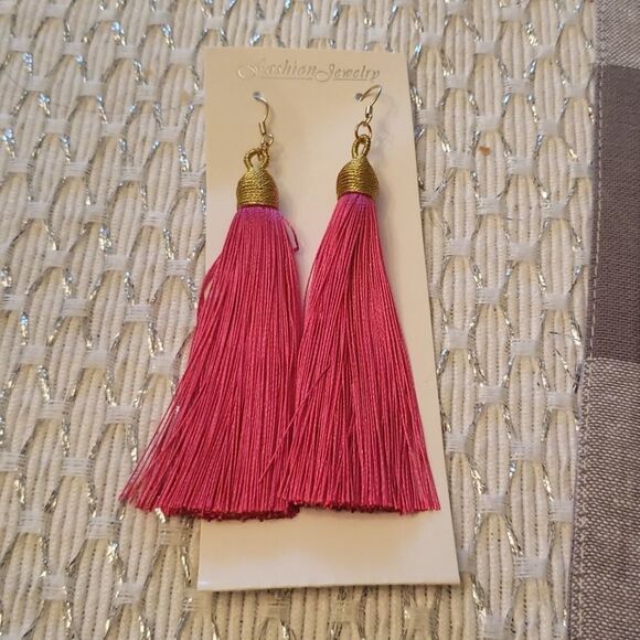 šPinkā&Ā GoldāTasselāEarrings - Picture 2 of 2
